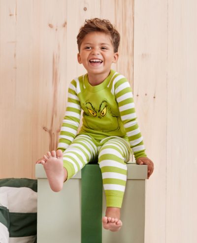 Dr. Seuss Grinch HannaJams™ Pajama Set