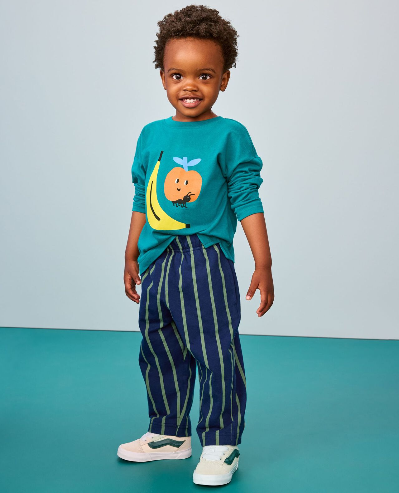 Long Sleeve Relaxed Fit Graphic T-Shirt - Image 4